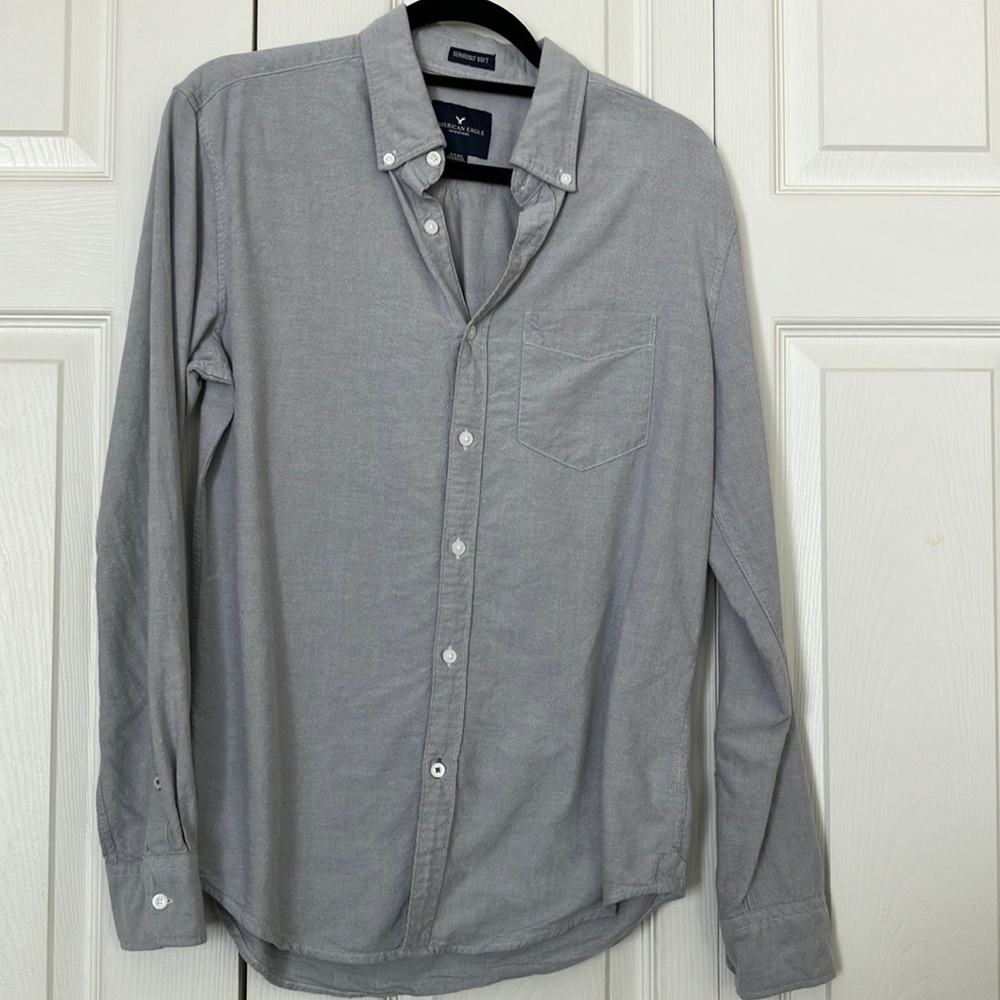 Men’s American Eagle Button Down Shirt Size Small